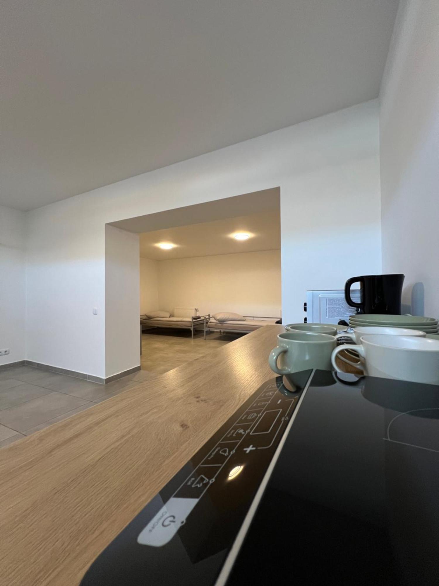 Отель Mieterlux Frankfurt Хойзенштамм Экстерьер фото